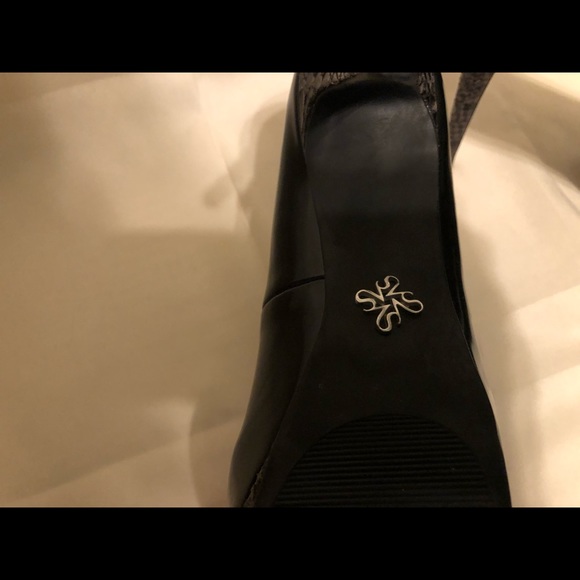 SimplyVera VERA WANG Black Stiletto heels - Picture 3 of 7